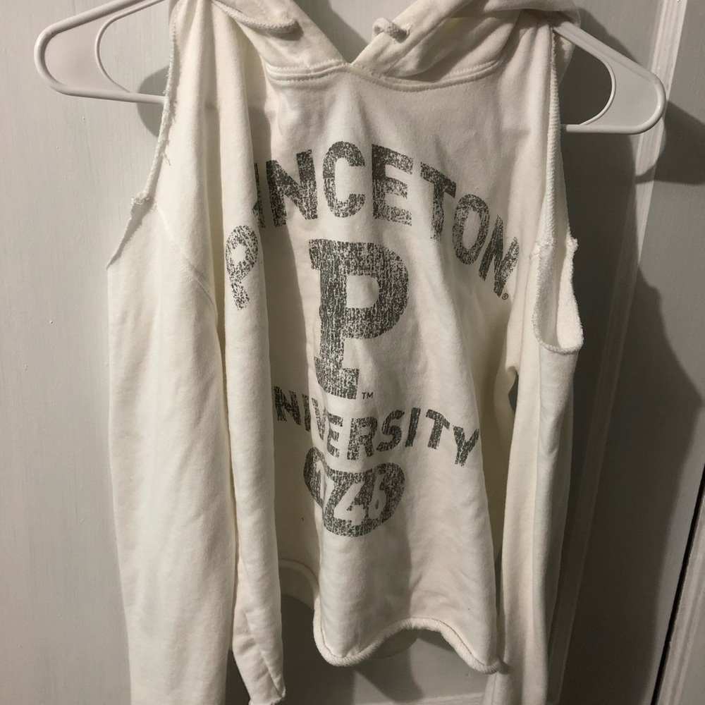 Sweatshirt - Picture 2 of 3